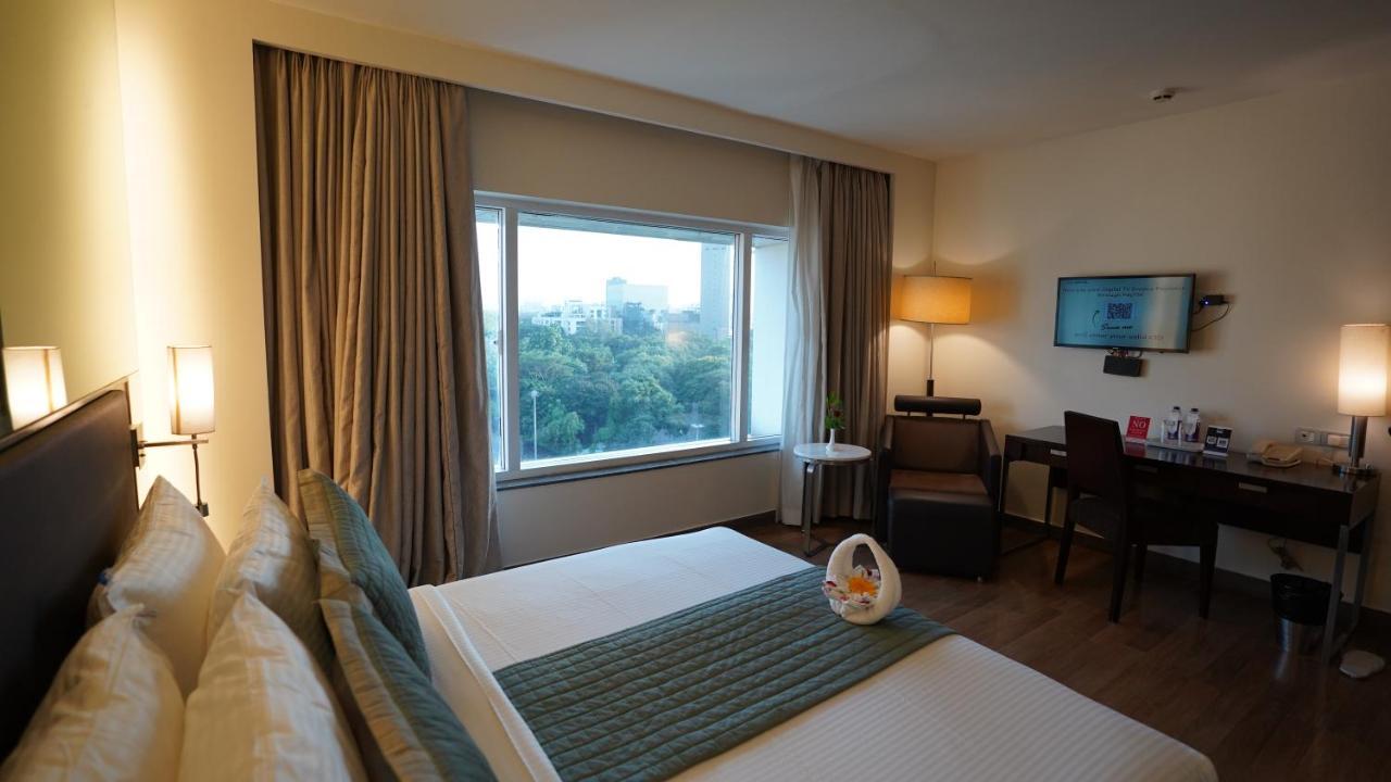 St Laurn Koregaon Park Пюн Екстериор снимка