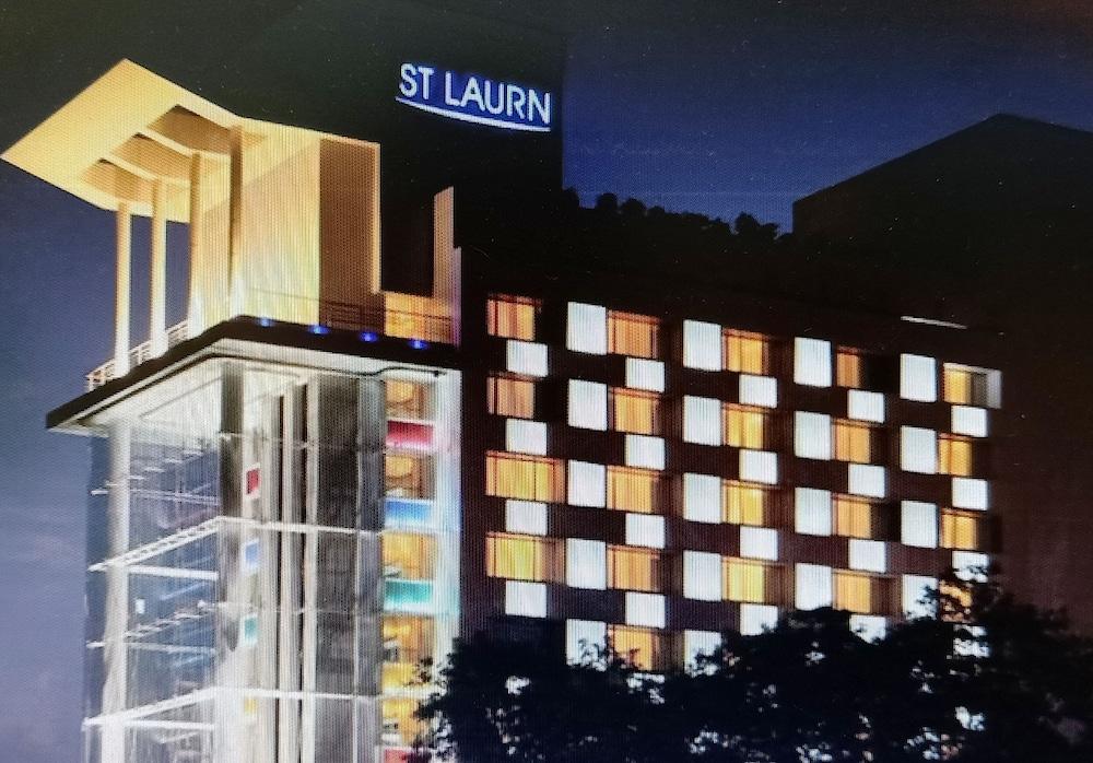 St Laurn Koregaon Park Пюн Екстериор снимка